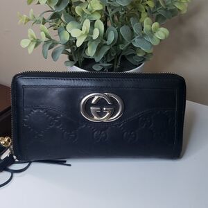 Gucci GG Leather Wallet on Chain